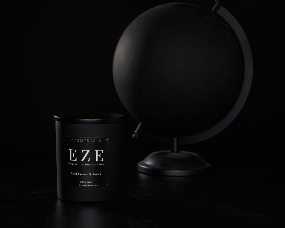 Gifts - EZE - BUENOS AIRES - Blackcurrant and amber candle - TERMINAL B