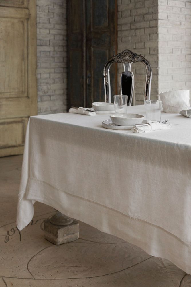 Linge de table textile - Nappe en lin - ARTE PURA  DANIELA DALLAVALLE