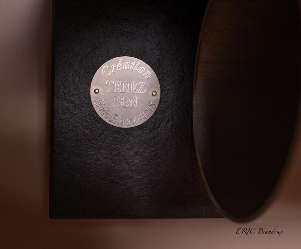 Wine accessories - BOTTLE HOLDER - HOLD ON - Model "THE INTRUDER" - ERIC BEAUDOUX CRÉATION