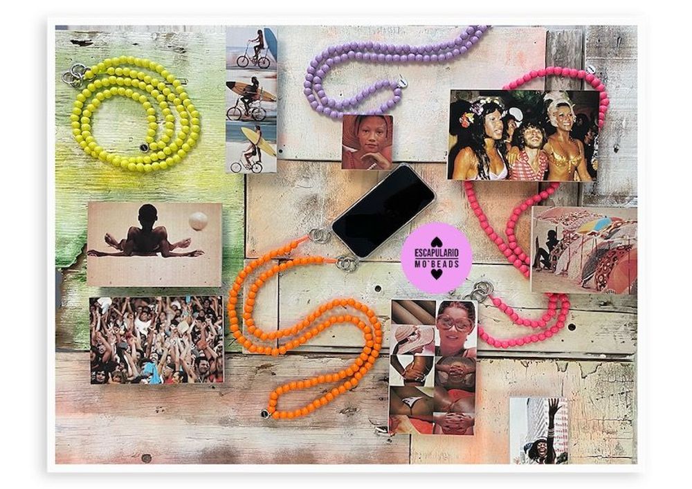 Jewelry - Mobile Phone Chain made of wooden beads in pastelmix - ESCAPULARIO / MOBEADS