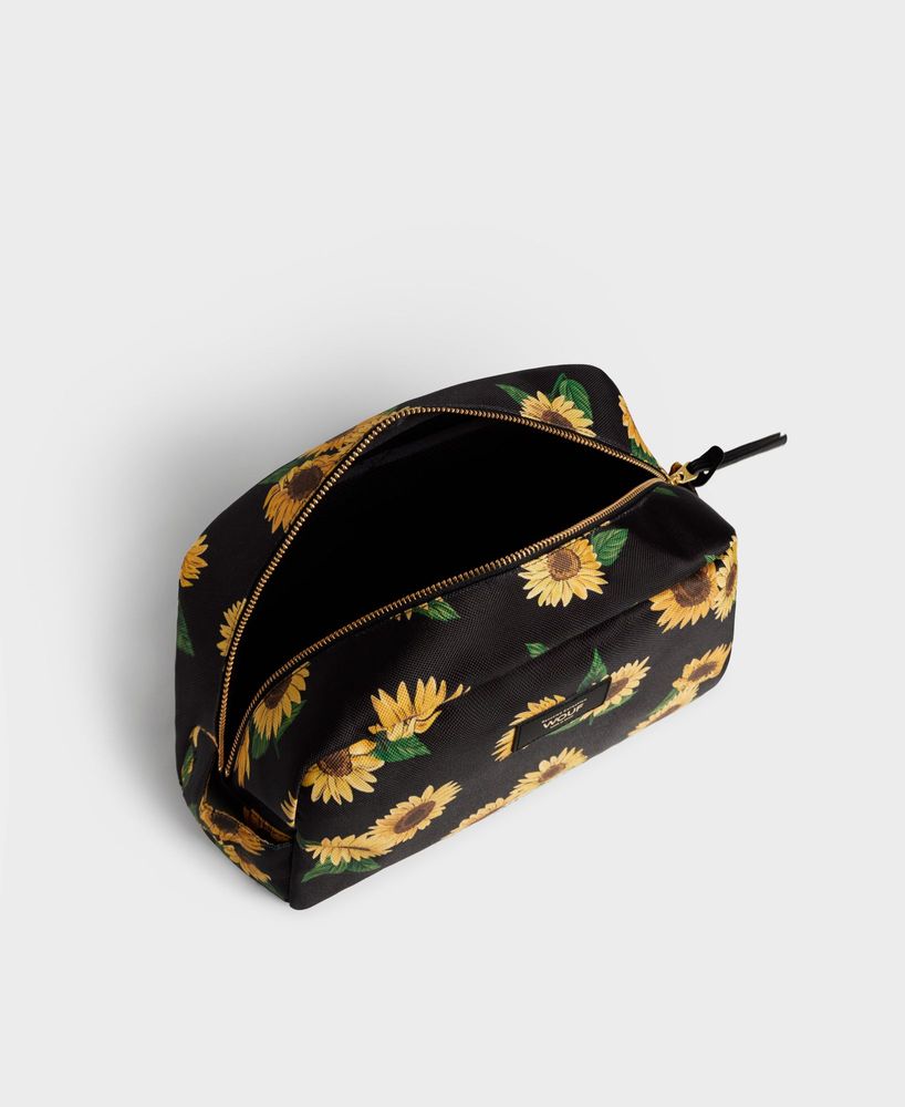 Clutches - Gigi recycled make up bags ♻️ - WOUF
