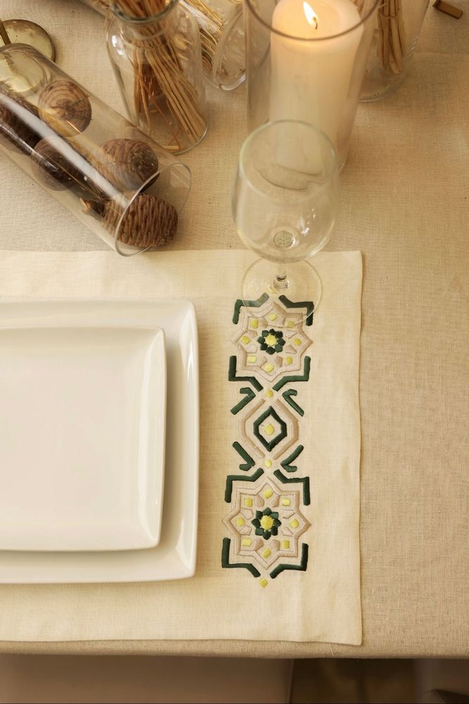 Placemats - PLACEMAT GREEN ARABESQUE SET OF 2 - HYA CONCEPT STORE