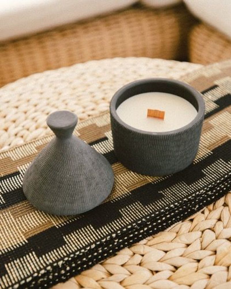 Objets de décoration - BOUGIE ÌHÉ - CHARBON - Kute. - IFSTHETIC