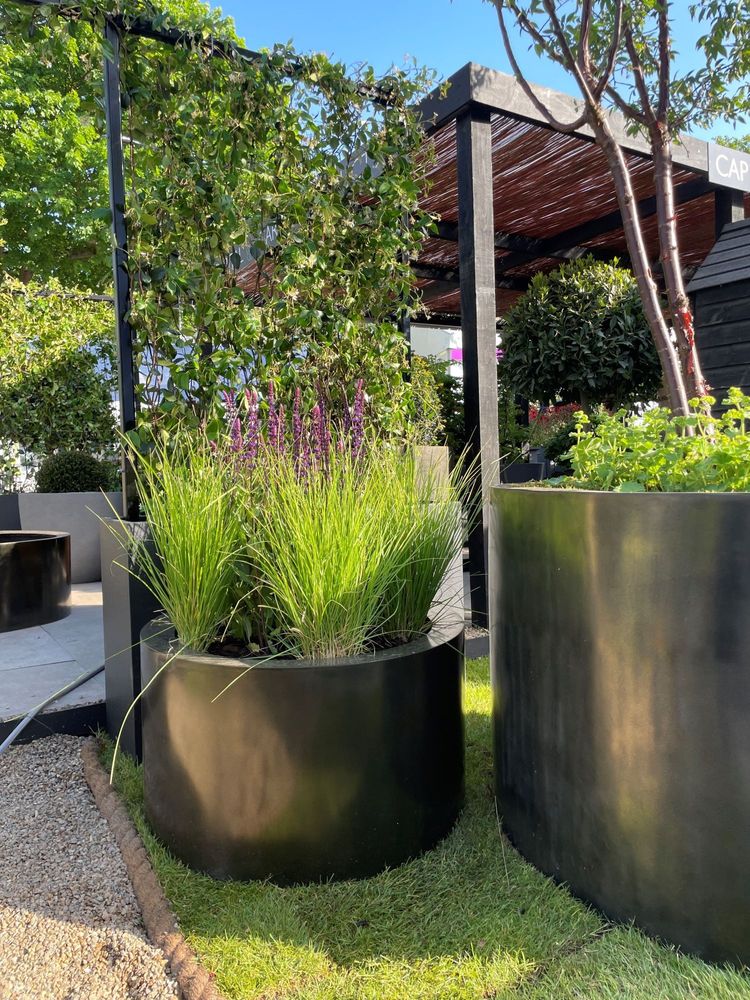 Pots de fleurs - Planteurs Elite - CAPITAL GARDEN PRODUCTS LTD