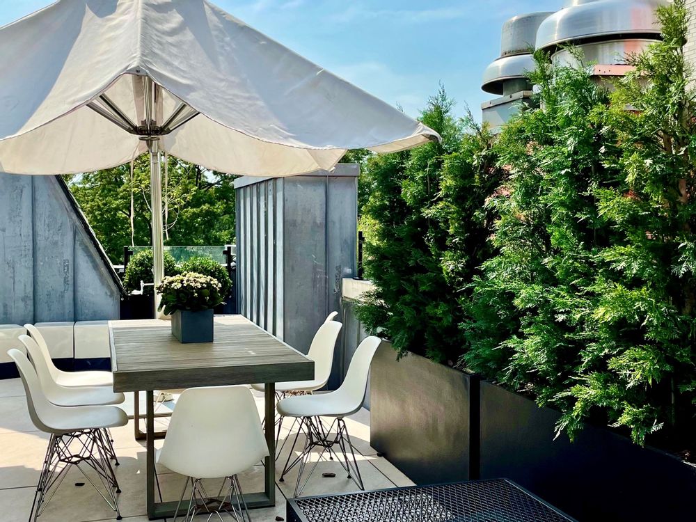 Pots de fleurs - Abreuvoirs géométriques - CAPITAL GARDEN PRODUCTS LTD