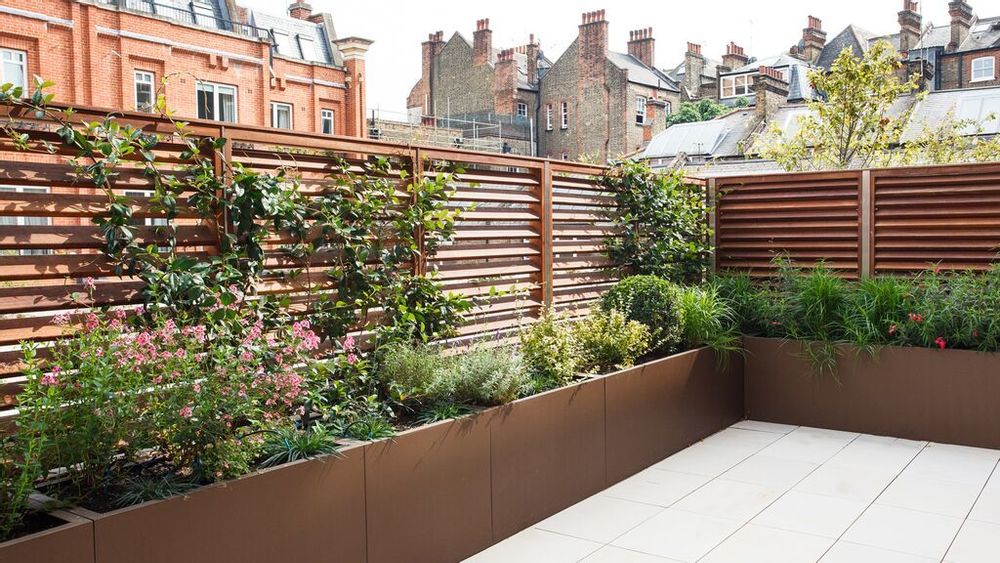 Pots de fleurs - Abreuvoirs géométriques - CAPITAL GARDEN PRODUCTS LTD