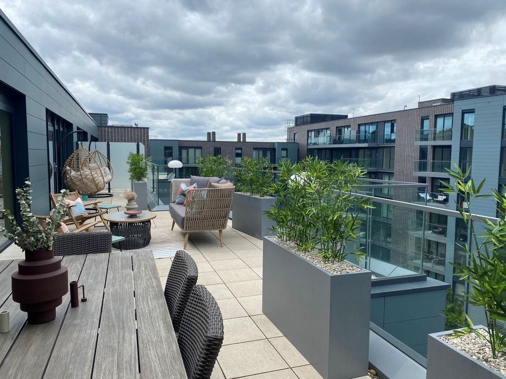 Pots de fleurs - Abreuvoirs géométriques - CAPITAL GARDEN PRODUCTS LTD