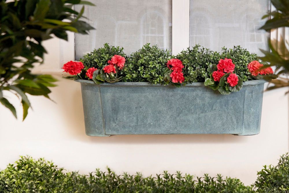 Pots de fleurs - Boîtes à fenêtre - CAPITAL GARDEN PRODUCTS LTD