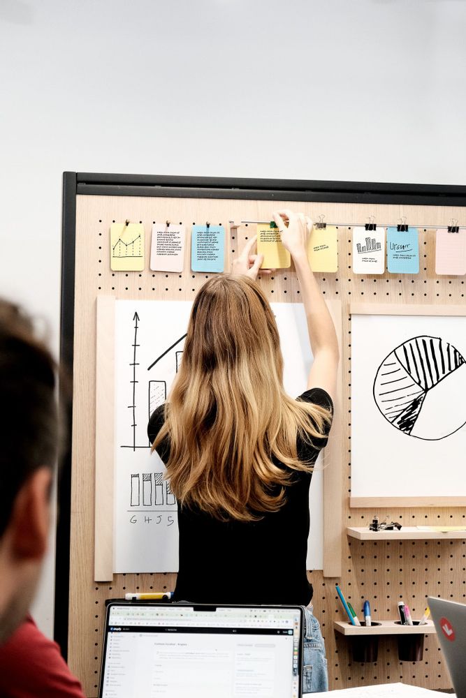 Ensembles muraux - Panneau Perforé Pegboard mobile - QUARK