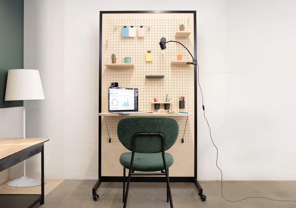 Aménagements pour bureau - Panneau perforé Pegboard pour espace Workspace - QUARK