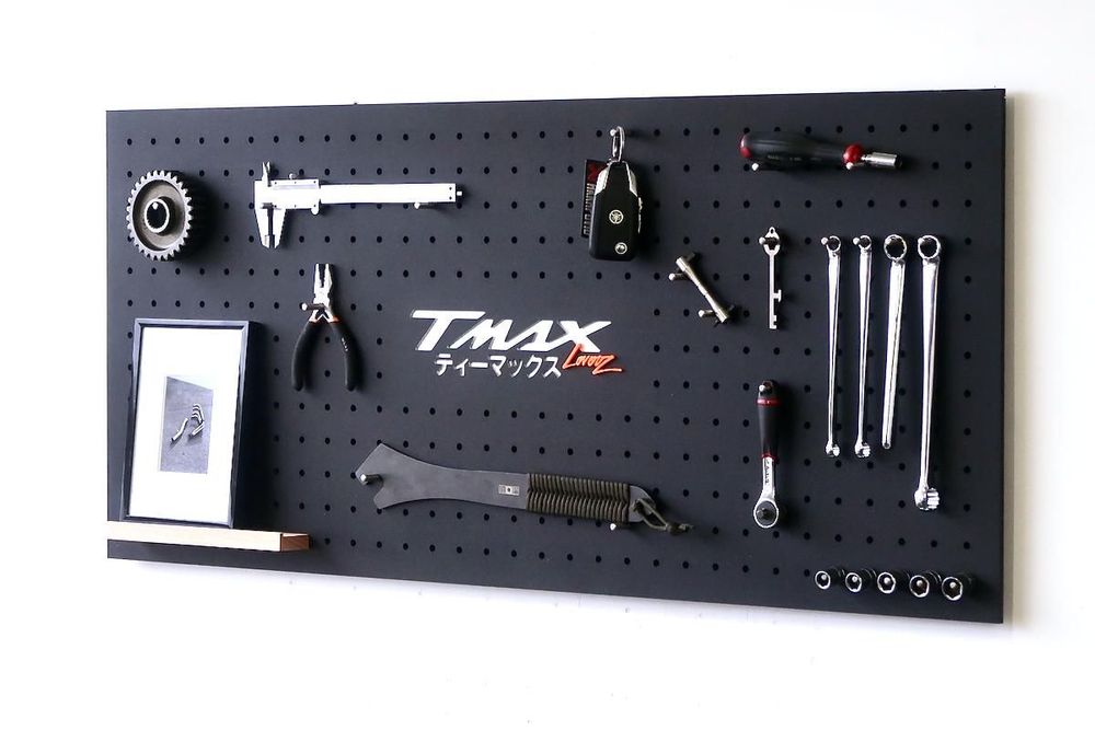 Office furniture and storage - Pegboard Quark Pegboard with DIY Tools - The Perfect Solution for Communities - QUARK