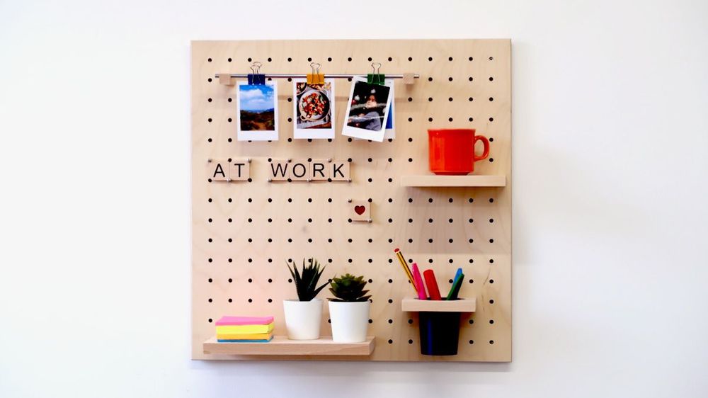 Meubles de cuisines - Panneau perforé Pegboard en bois pour cuisine aménagé - QUARK
