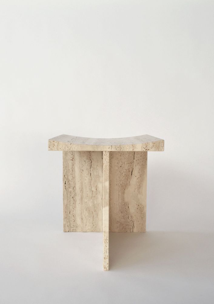Tabourets - Thebes - Tabouret en Travertin Romain- Designed by McGannon Saad - PISTORE MARMI