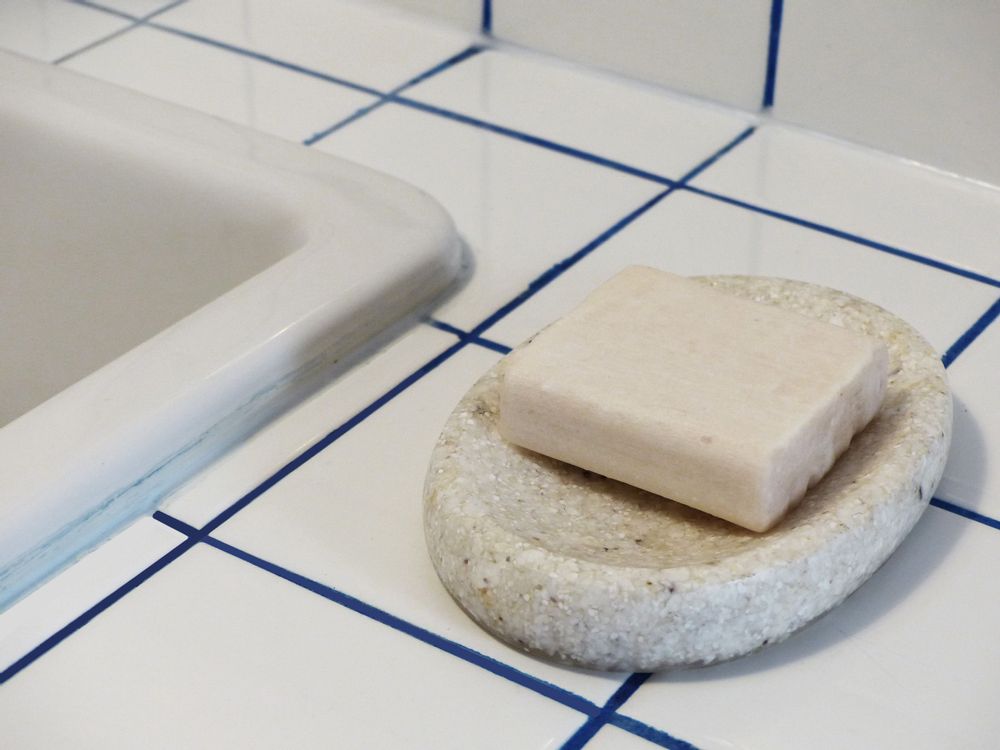 Porte-savons - PORTE-SAVON EN COQUILLES DE COQUILLAGE RECYCLÉES - MATERIALYS - MATERIALYS