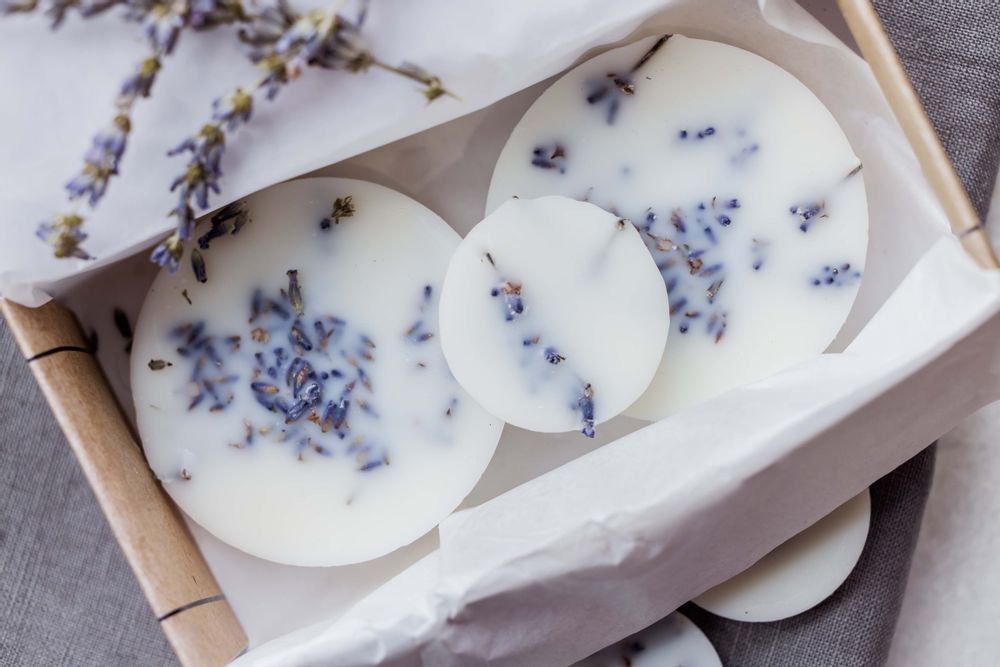 Home fragrances - Items - STONEGLOW CANDLES