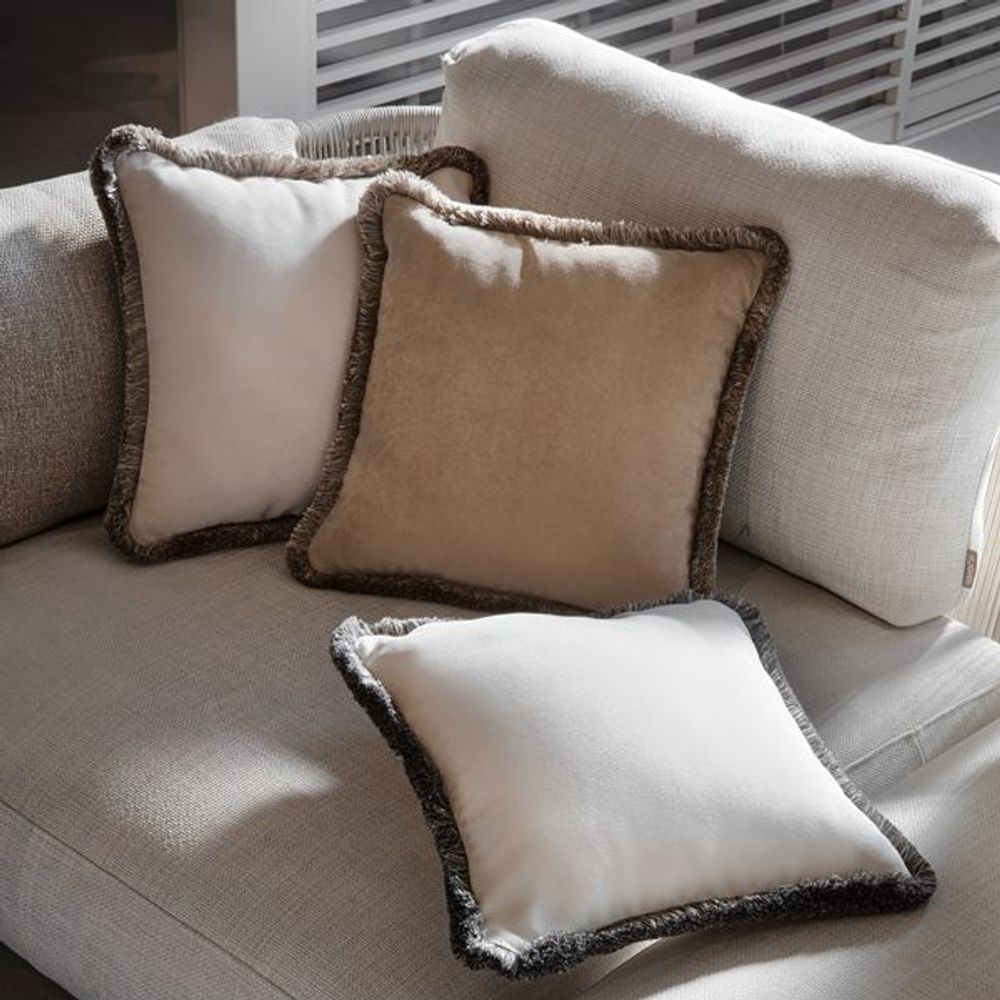 Coussins - Happy Pillow Velvet Dirty White With Multicolor Fringes - LO DECOR