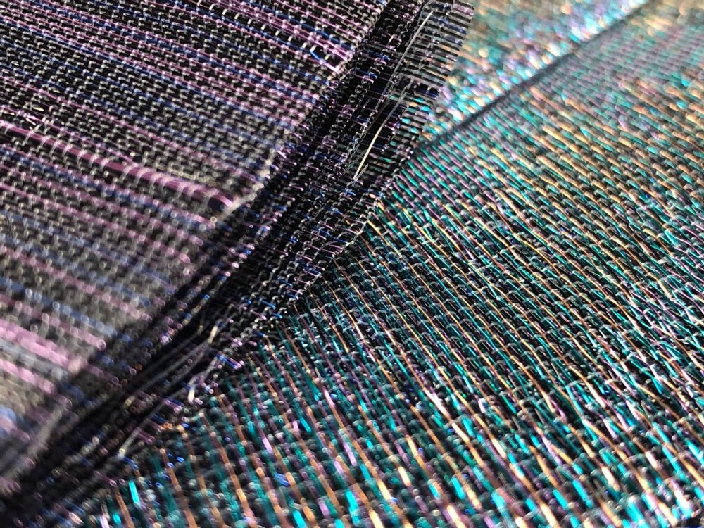 Curtains and window coverings - Metal mesh: resin insertion - LCD TEXTILE EDITION