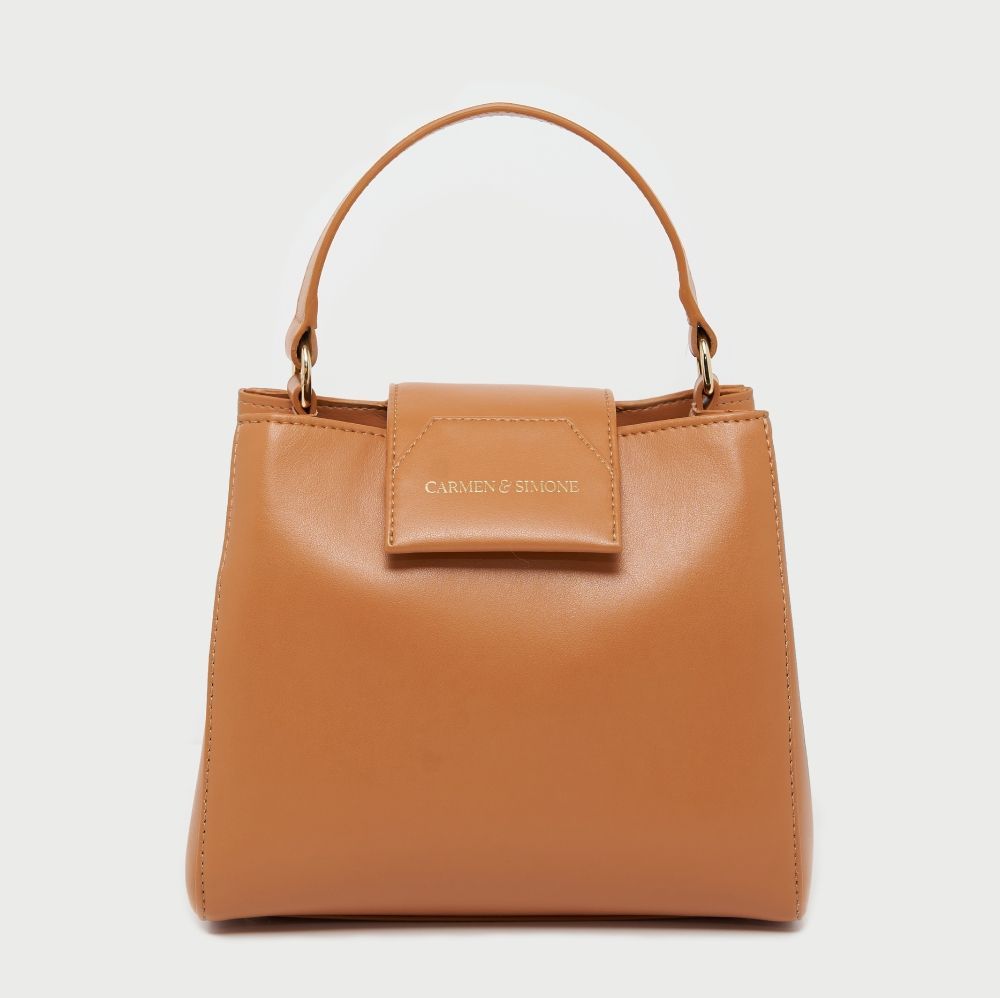 Sacs et cabas - Sac à main Vegan en cuir végétal Camel | forme sceau - CARMEN & SIMONE