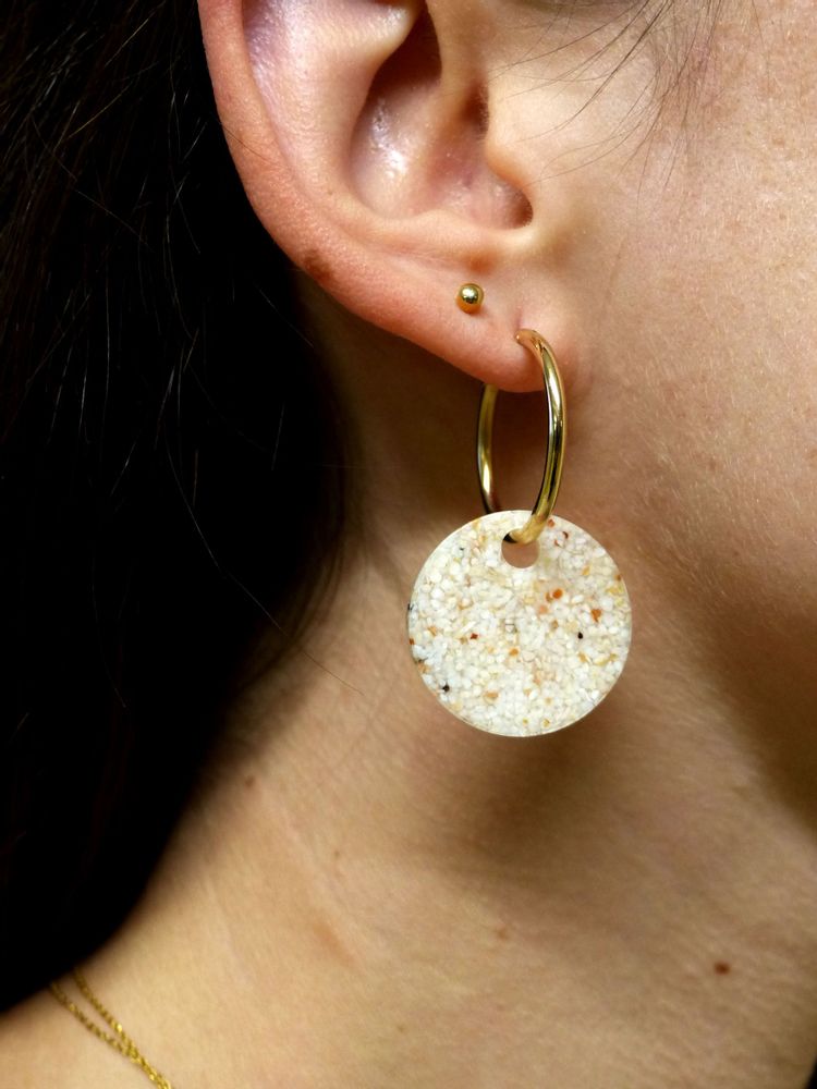 Jewelry - Gold-plated hoop earrings and round pendant made of recycled materials - Materialys - MATERIALYS