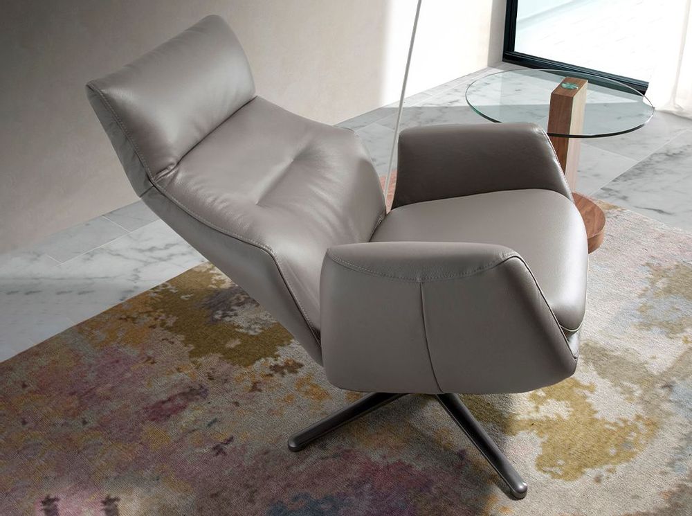 Fauteuils - Fauteuil pivotant inclinable tapissé de cuir gris et d'acier foncé - ANGEL CERDÁ