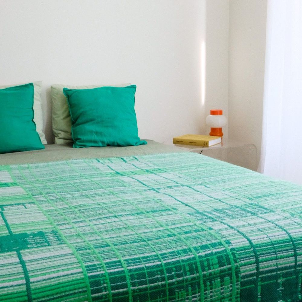 Throw blankets - Emma Terweduwe - BEYOND BOLD - GRID II - blanket - EMMA TERWEDUWE
