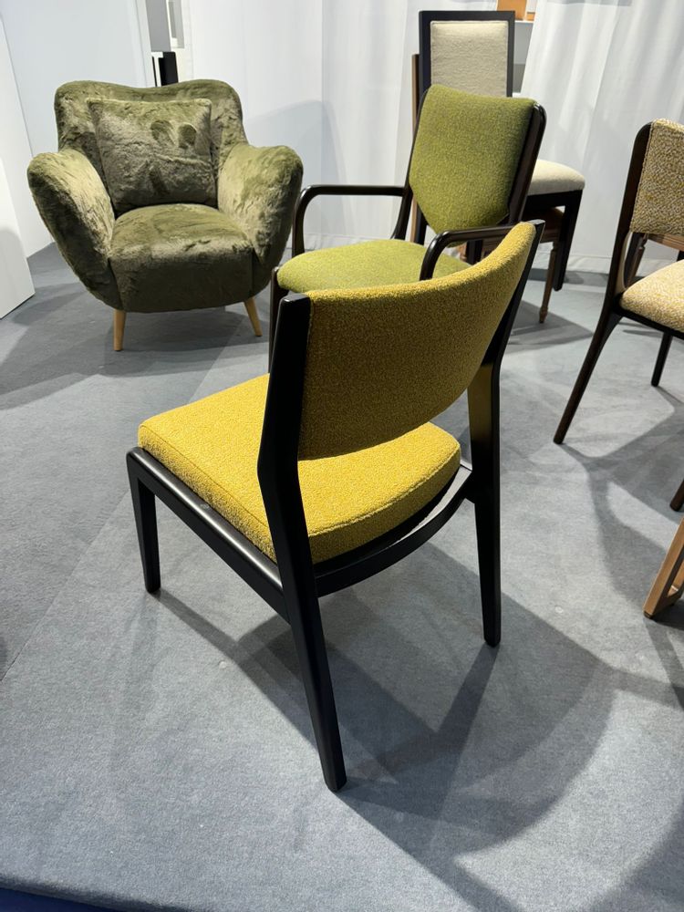 Tabourets pour collectivités - CHAISES 2024 - MOBILSEDIA 2000 S.R.L.
