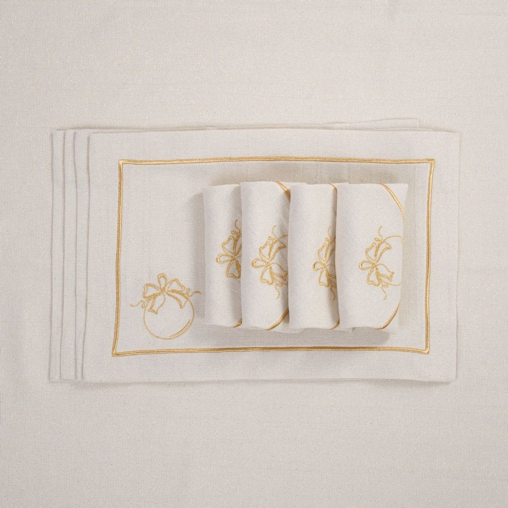 Christmas table settings - Joyful Christmas Golden Placemats - ROSEBERRY HOME