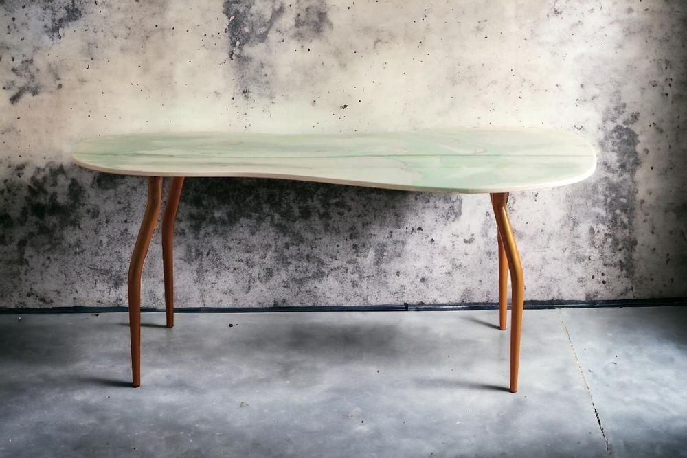 Pièces uniques - Table de salle à manger d'art moderne vert lait, forme irrégulière - SI DECO