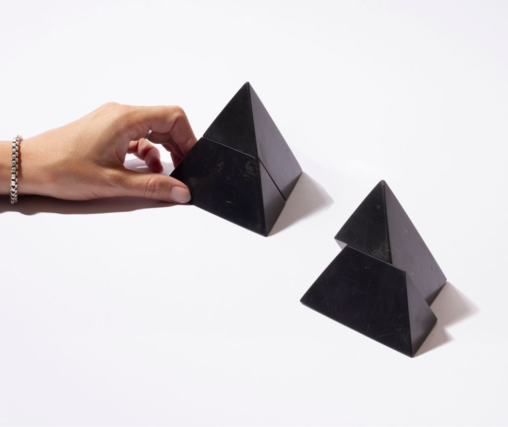 Gifts - Pyramid Puzzle Sculpture - DAR PROYECTOS