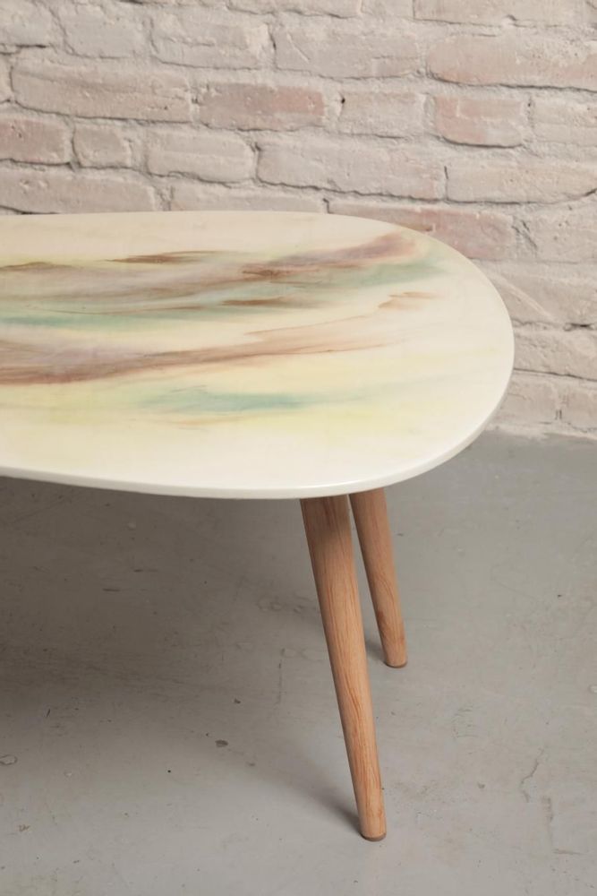 Objets design - Table basse Art Resin colorée en marron, vert avec pieds en bois - SI DECO