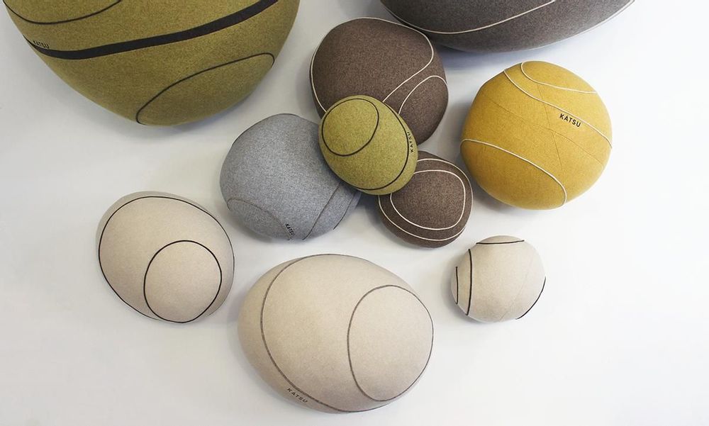 Poufs - Poufs en pierre cousue "KIDSET" - KATSU STONES