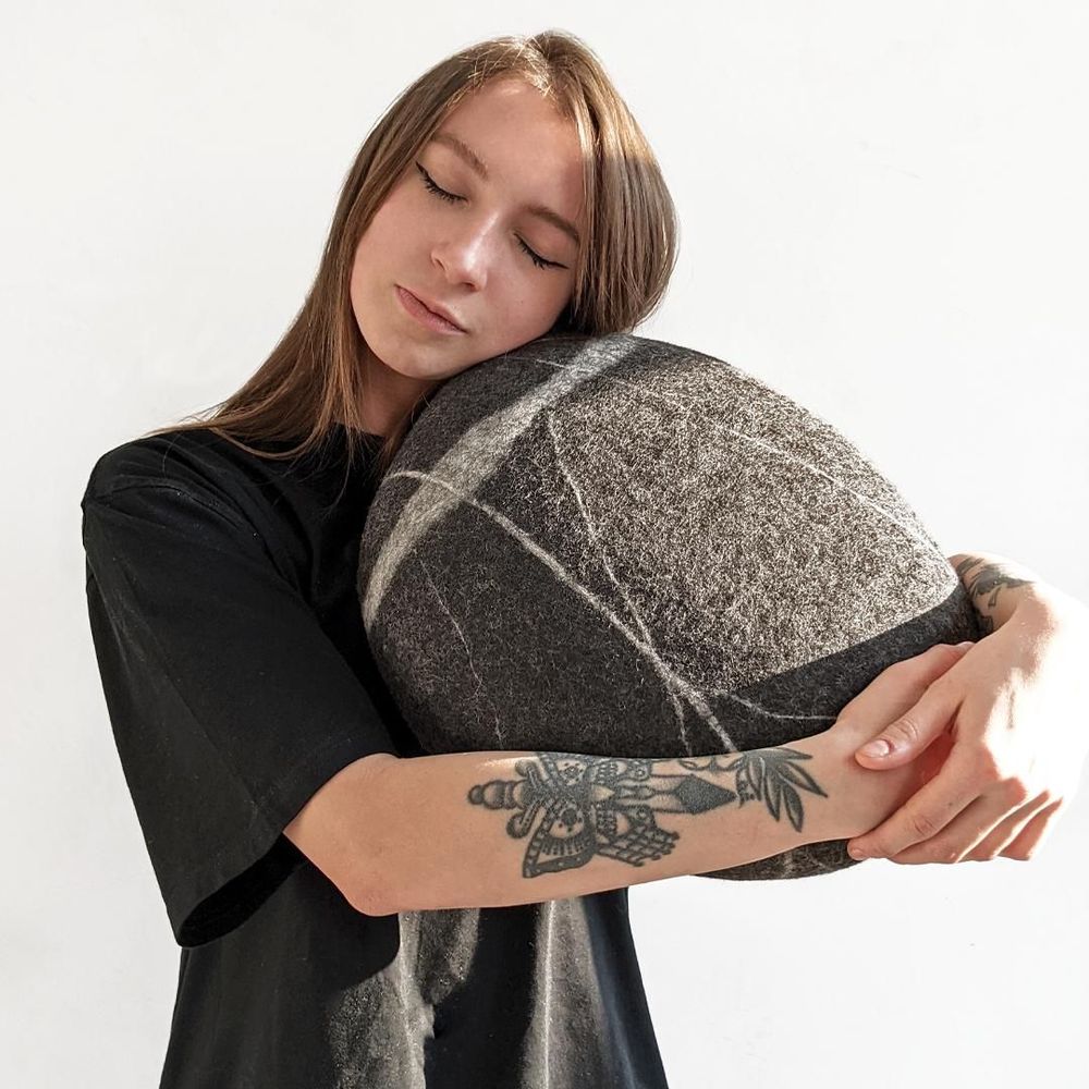 Assises pour bureau - Meuble pouf ottoman en laine "Peace" - KATSU STONES