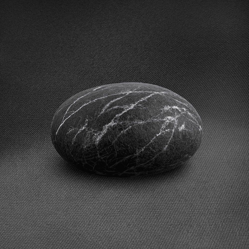 Objets de décoration - Meuble pouf ottoman en laine "Marbre noir" - KATSU STONES