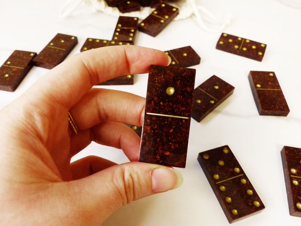 Objets de décoration - Domino fait main en cosses de cacao recyclée - Materialys - MATERIALYS