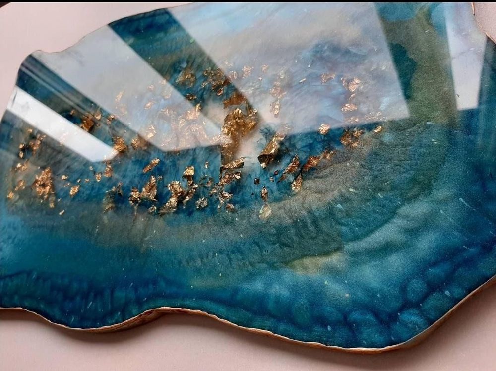 Plateaux - Plateau de service en résine, turquoise avec feuilles dorées - SI DECO