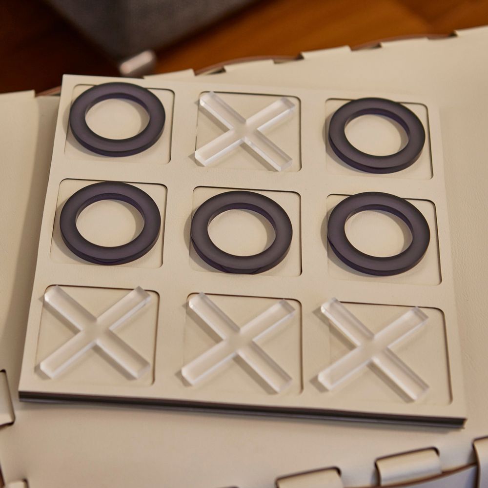 Design objects - TIC TAC TOE - ADJ STYLE