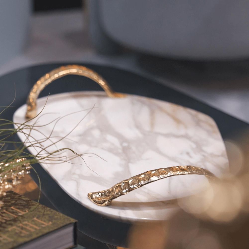 Trays - Rozu - Calacatta Marble Tray: Elegant Design with Brass Hardware - MAEVE