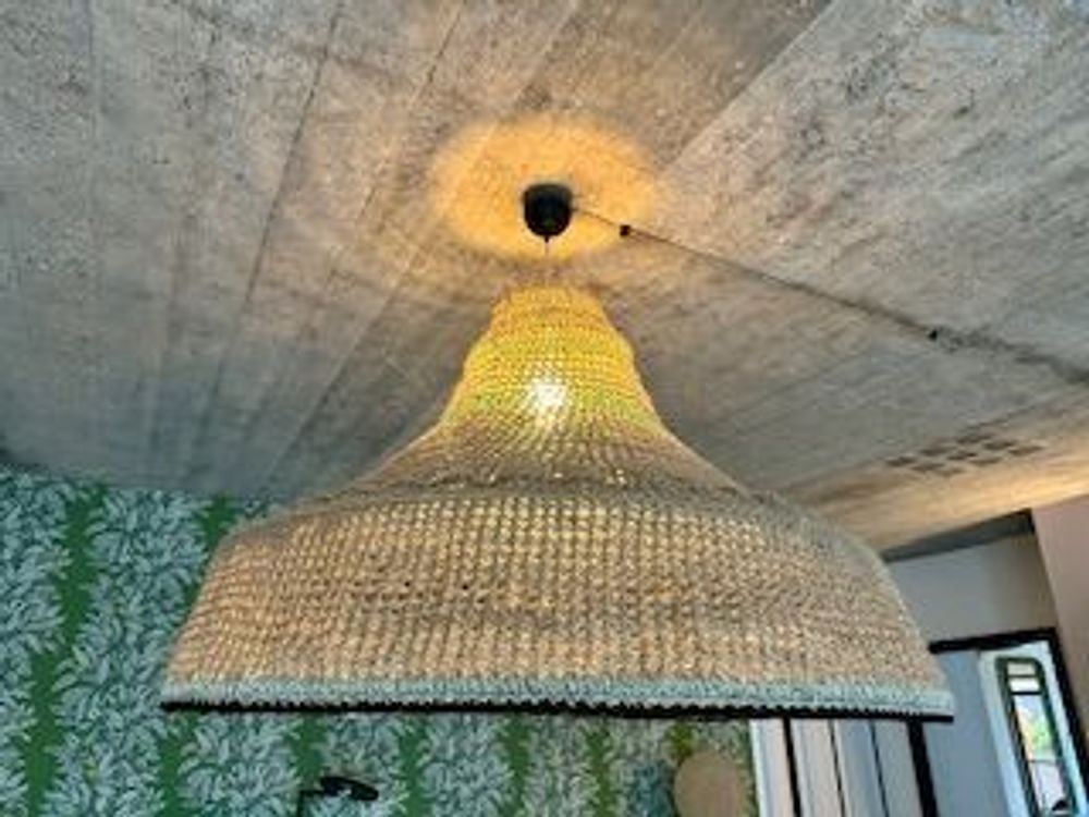 Aménagements pour bureau - Luminaire ARMOISIE en jute lin et coton Hauteur 85cm Diamètre 110 cm livré avec monture électrique - ADELE VAHN