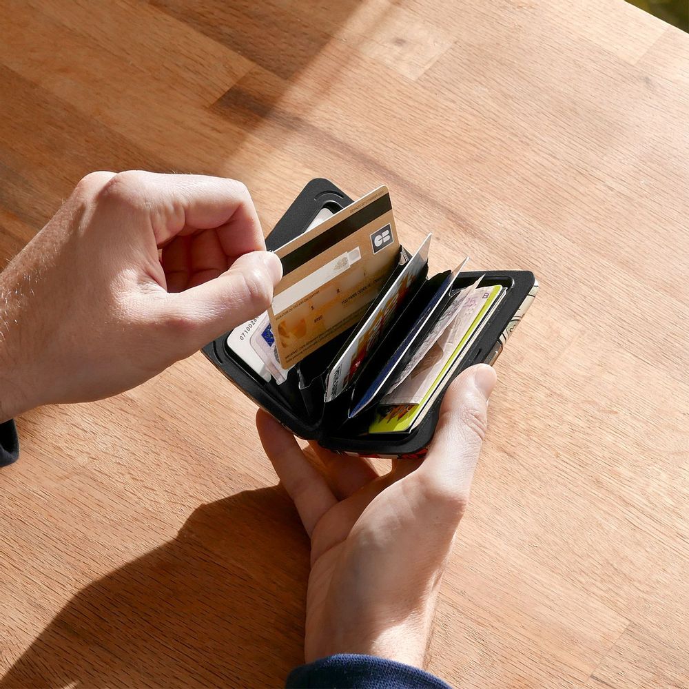 Leather goods - SMART CASE V2 - Printed Aluminum - ÖGON DESIGN