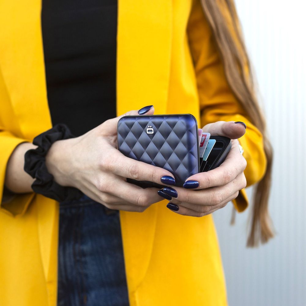 Leather goods - XL implementation pack - 40 assorted Smart Case V2 aluminum wallets + vertical display - ÖGON DESIGN
