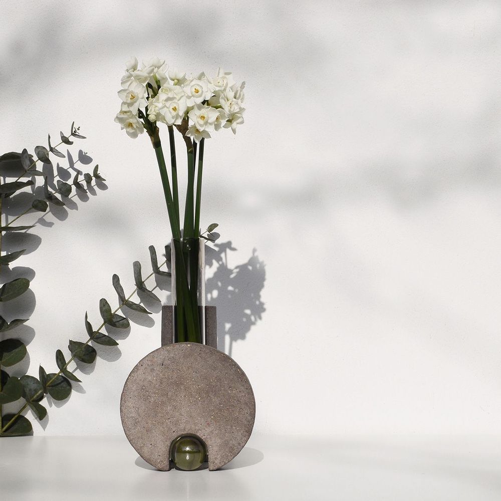 Vases - Grey glass and stone vase for flowers, Cochlea della Metamorfosi n°2 - COKI