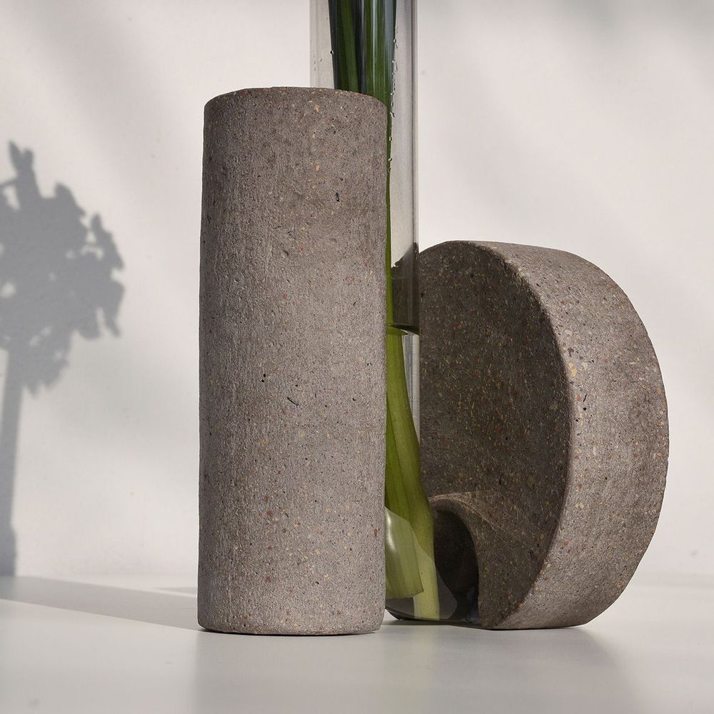 Vases - Grey glass and stone vase for flowers, Cochlea della Metamorfosi n°2 - COKI