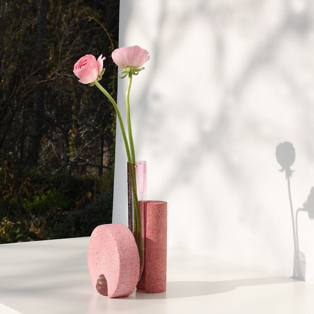 Vases - Vase à fleurs rose en verre et pierre, Cochlea della Metamorfosi n°2 - COKI