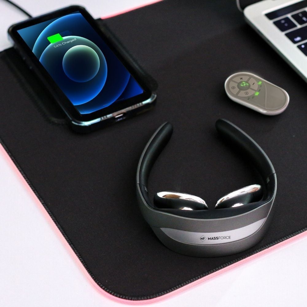 Loungewear - Portable and foldable neck massager with heating and customizable massage for immediate relief - OUI SMART