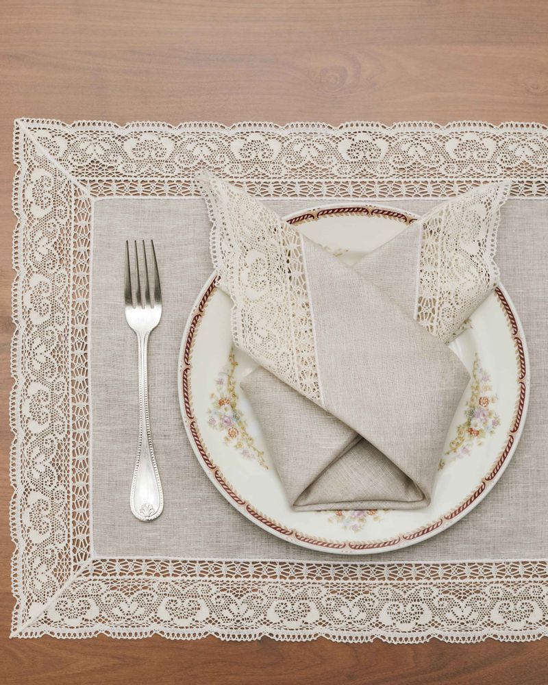 Placemats - Embroidered Linen table set - Margo Beige - RENDAR