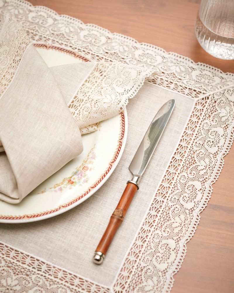 Placemats - Embroidered Linen table set - Margo Beige - RENDAR