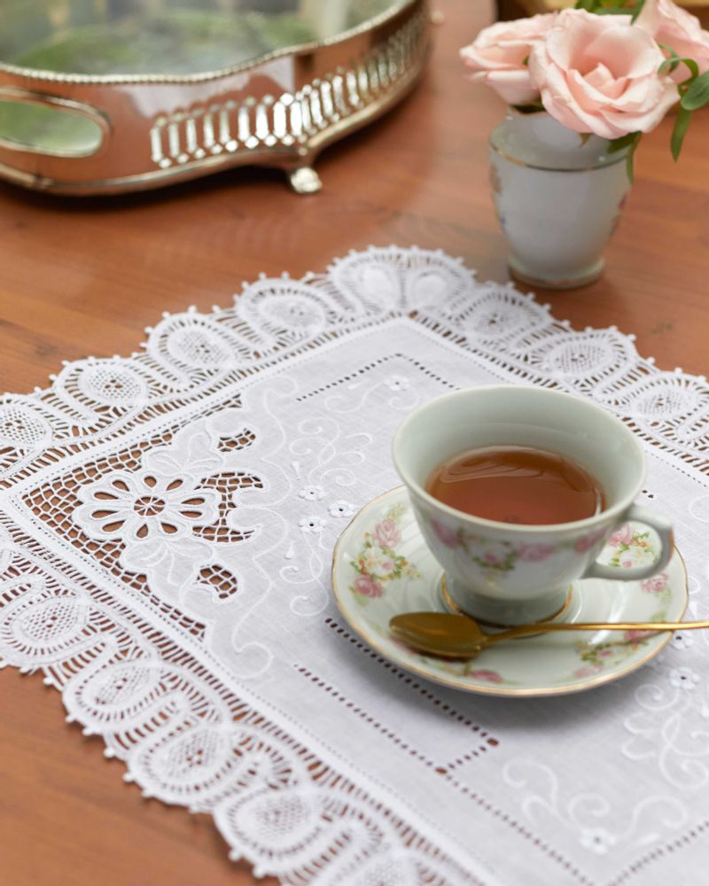 Placemats - Hand-embroidered Linen table set - Lea - RENDAR