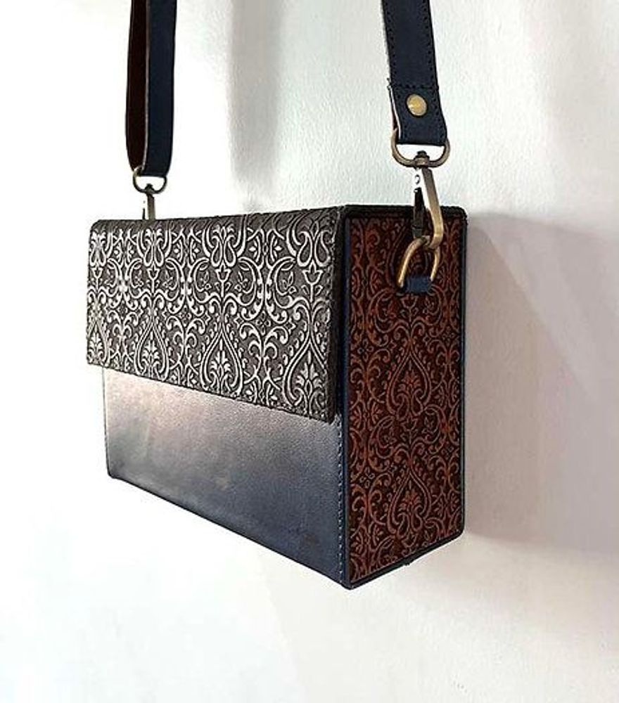 Sacs et cabas - Fabriqué à la main avec du cuir de précision et un sac en bois sculpté - THECRAFTROOT