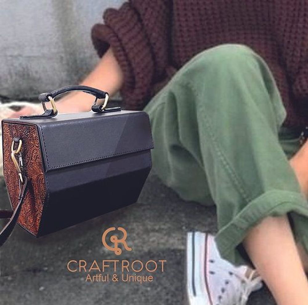 Sacs et cabas - Sac à bandoulière fabriqué à la main, unique en son genre. - THECRAFTROOT
