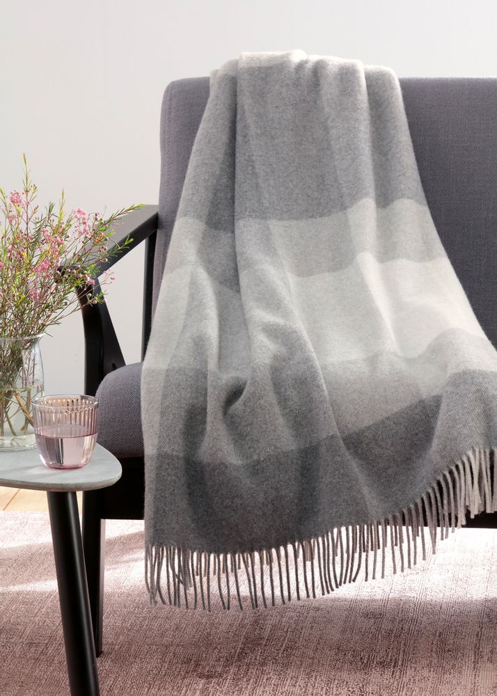Throw blankets - Wool throw - Quito - BIEDERLACK